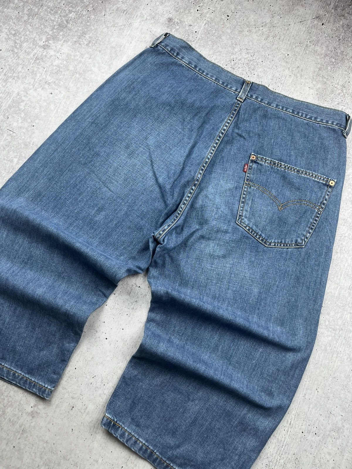 Levi's Vintage Cropped Jeans Levis Rap Y2K Size US 34 / EU 50 - 7 Thumbnail