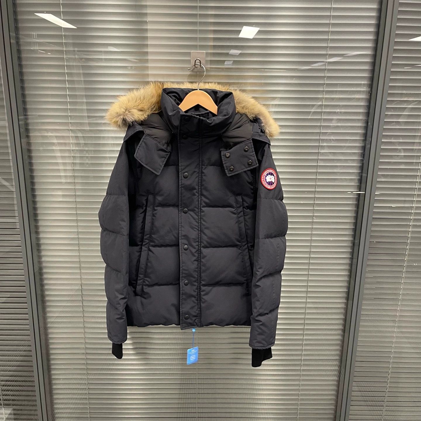 Canada Goose Canada Goose Wyndham Puffer M 99 New Size US M / EU 48-50 / 2 - 1 Thumbnail