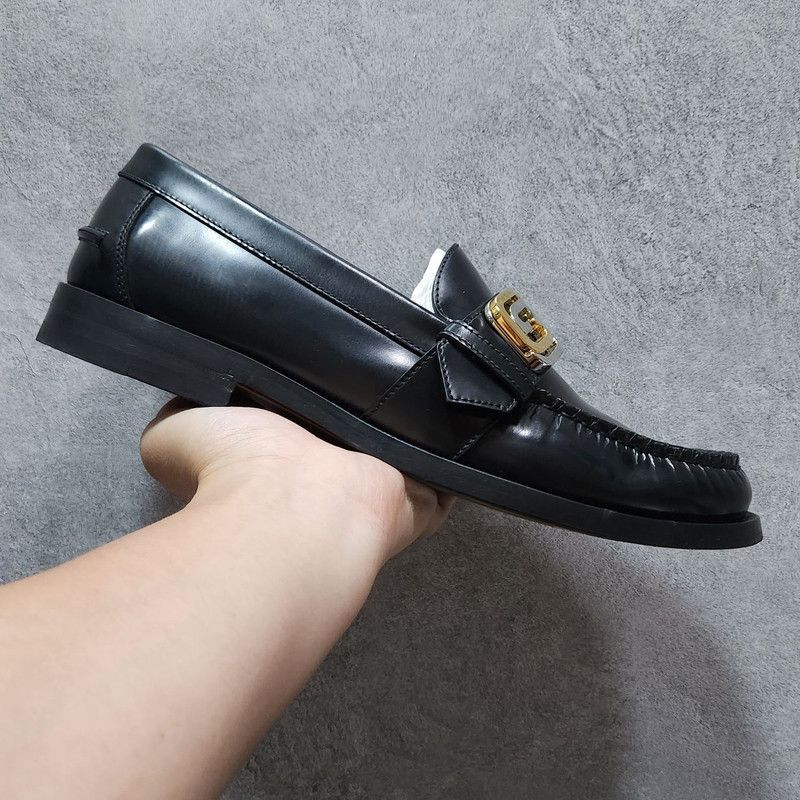 Gucci Gucci Interlocking Black Leather Loafers for Men - Size US 9.5 / EU 42-43 - 5 Thumbnail