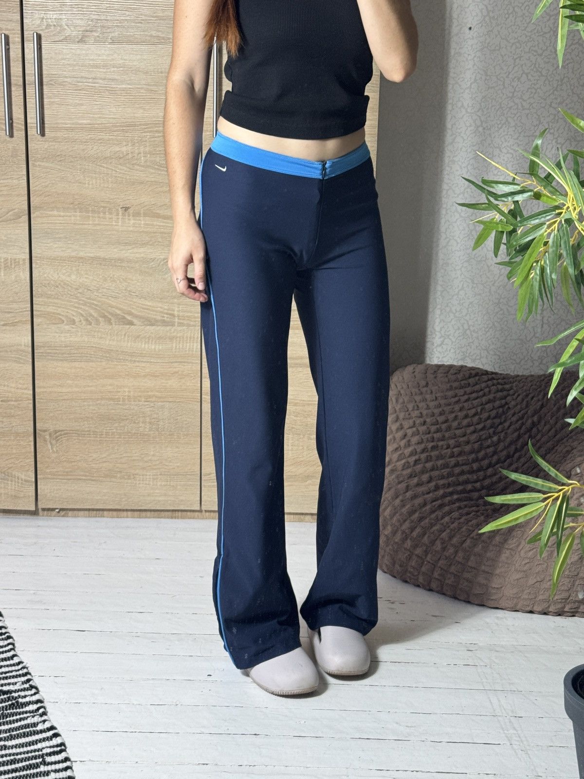 Nike VINTAGE NIKE MINI SWOOSH 2000s PANTS Size 27" / US 4 / IT 40 - 8 Thumbnail