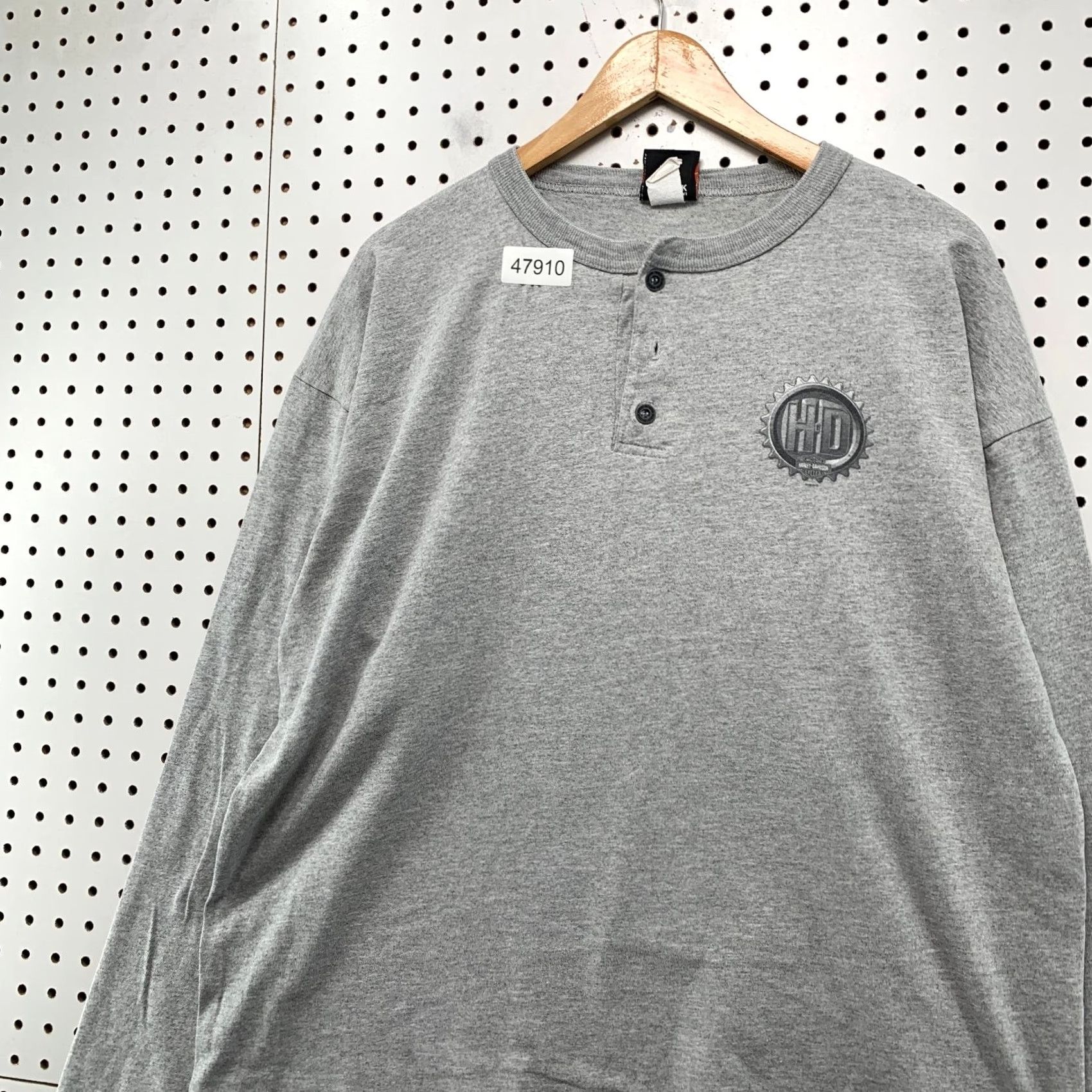 Harley Davidson Harley-Davidson Henley Shirt Men XL Gray Long Sleeve Motorcycle Galaxy Illinois Galena MDN Graphic Print T-Shirt Mens Vintage: No Size US XL / EU 56 / 4 - 6 Thumbnail