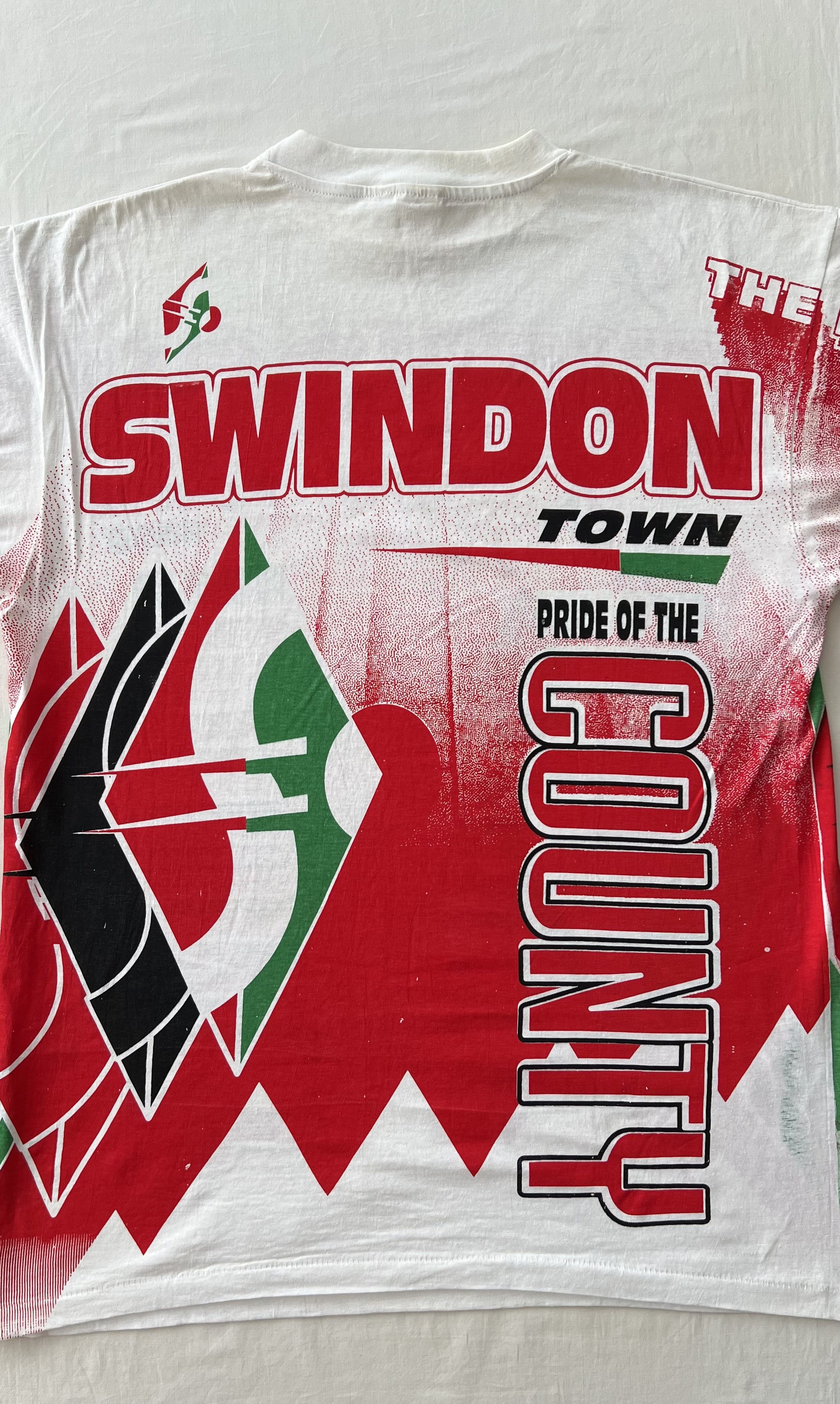 Vintage Vintage 90s Swindon Town FC The Robins English Soccer Tshirt Size US XXL / EU 58 / 5 - 18 Thumbnail