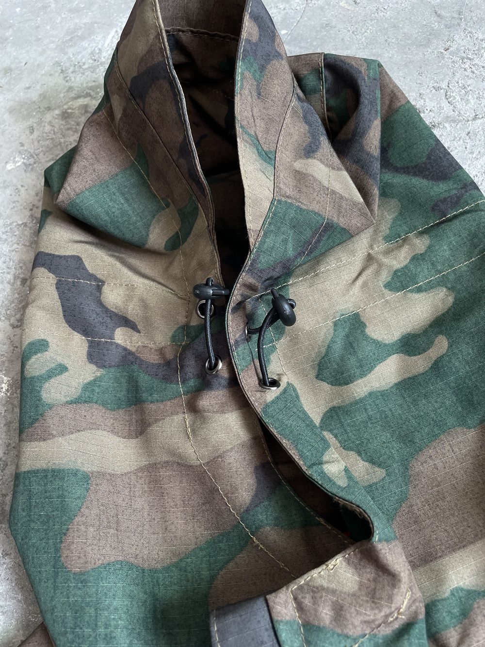Japanese Brand Old camouflage Military Zipper Hooded Size US L / EU 52-54 / 3 - 7 Thumbnail