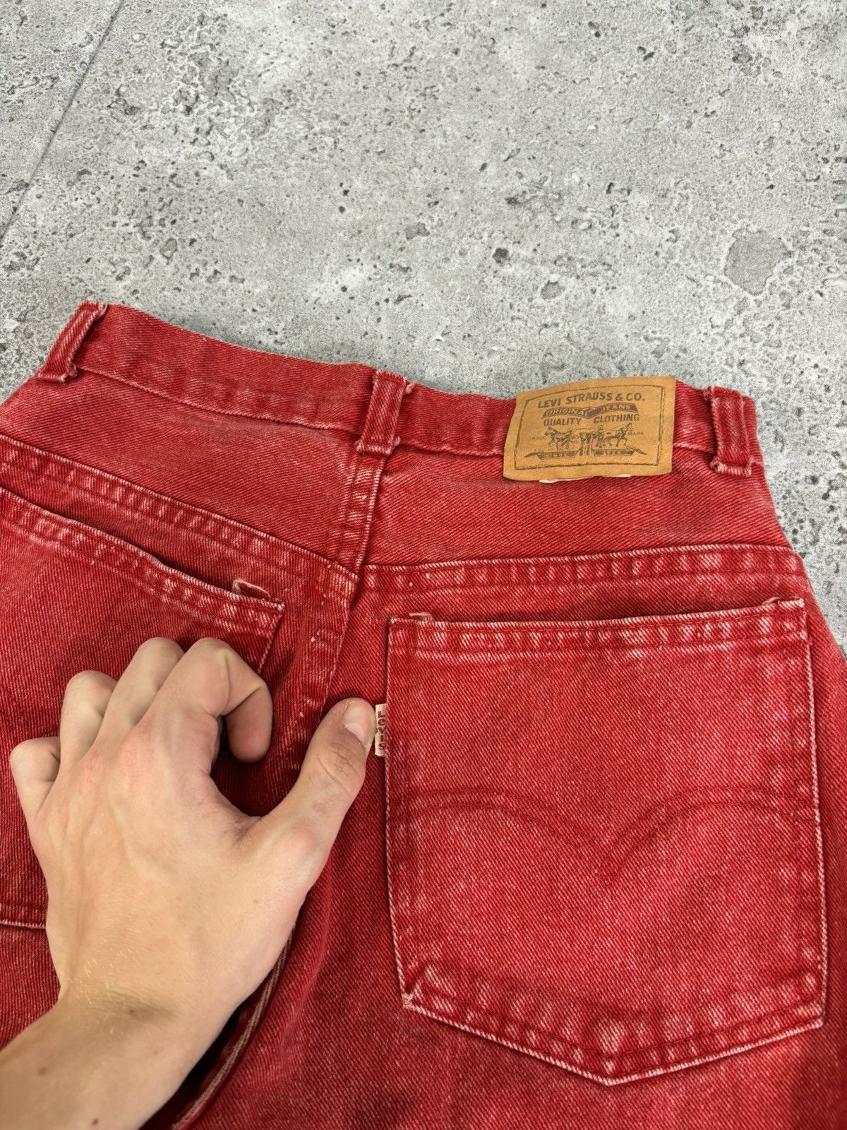 Japanese Brand × Levi's × Vintage 90’s Vintage Faded Red Y2K Baggy Levis Punk Denim Pants Size US 30 / EU 46 - 8 Thumbnail