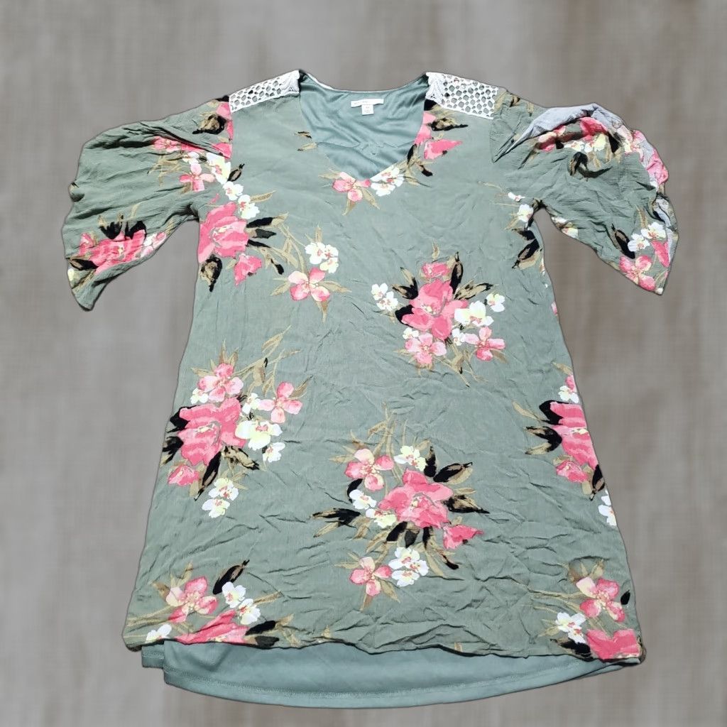 Vintage EST. 1946 Shirt Blouse Women's M Floral Green Polyester Crew Neck Casual Sleeve Size M / US 6-8 / IT 42-44 - 1 Thumbnail