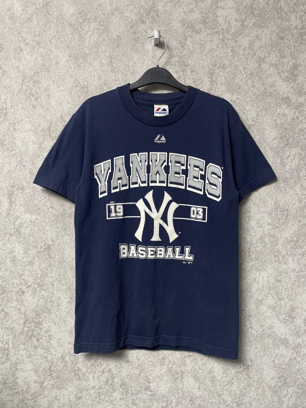 New York Yankees Vintage New York Yankees Majestic T-Shirt Baseball MLB Size US S / EU 44-46 / 1 - 1 Thumbnail