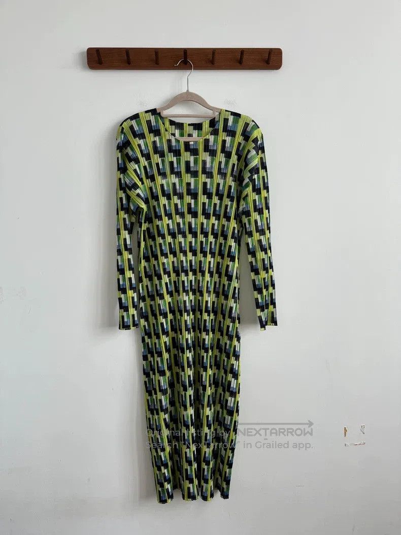 Issey Miyake Issey Miyake Green Dress Size XL / US 12-14 / IT 48-50 - 1 Thumbnail