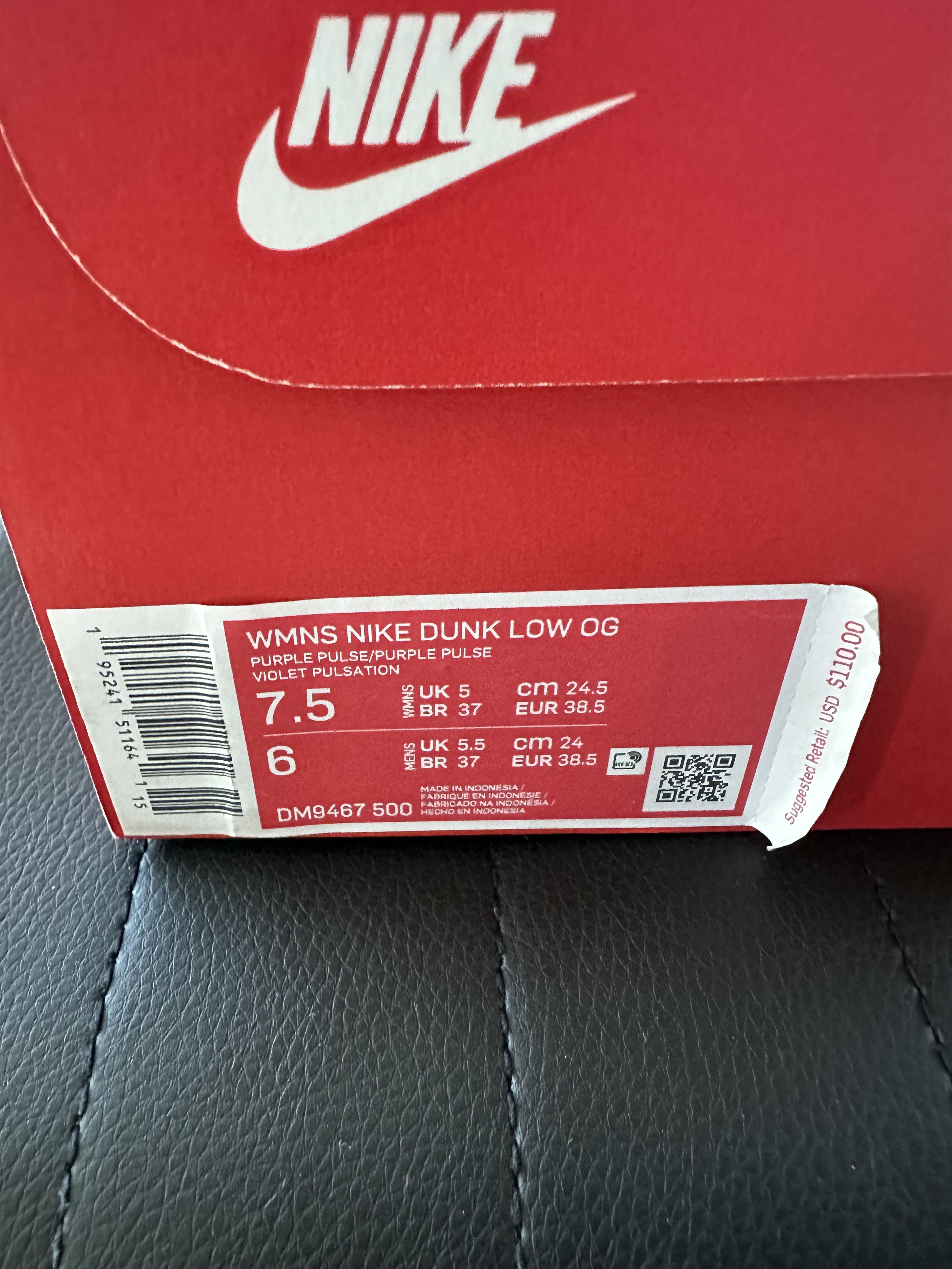 Nike PREOWNED WMNS NIKE DUNK LOW OG "PURPLE PULSE" Size US 7.5 / IT 37.5 - 18 Thumbnail