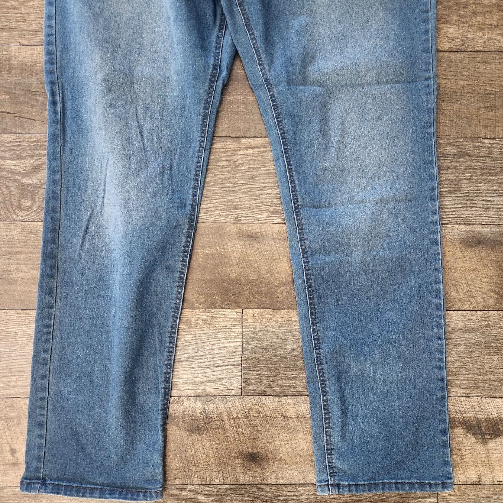Buffalo David Bitton **Buffalo David Bitton Jeans Men's 38x32 Blue Slim Stretch Denim** User: **Slim Buffalo David Bitton Jeans Men's 38x32 Blue Stretch Denim** Size US 38 / EU 54 - 2 Thumbnail