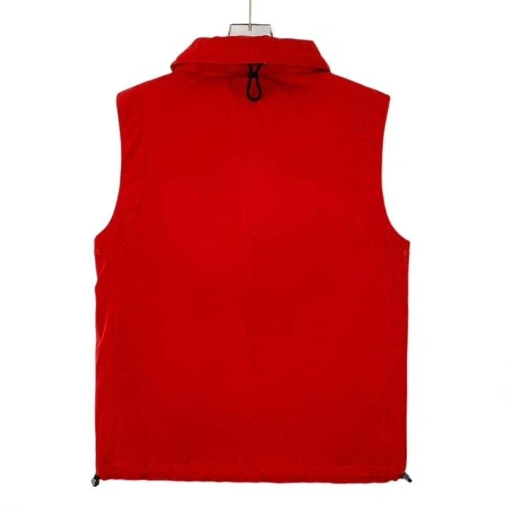 Burberry Burberry Red Hidden Hood Cotton Vest Size US M / EU 48-50 / 2 - 2 Thumbnail