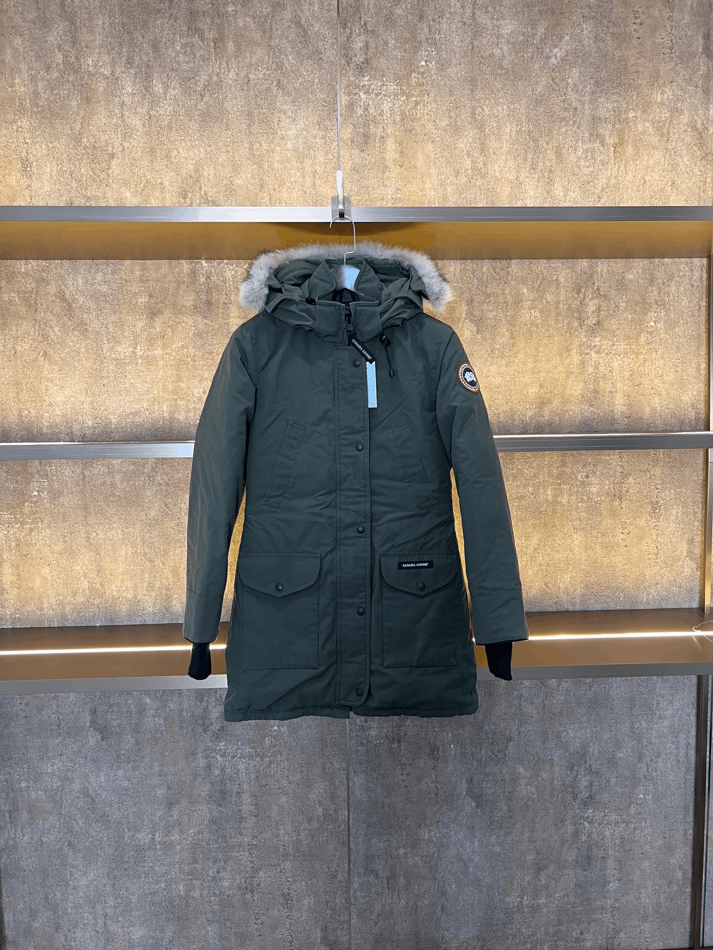 Canada Goose Canada Goose Down Green Heavy Coat s Men Size US S / EU 44-46 / 1 - 1 Thumbnail