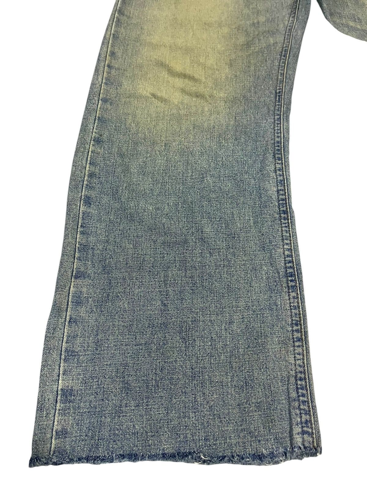 If Six Was Nine × Japanese Brand × Le Grande Bleu (L.G.B.) VINTAGE BURBERRY RUSTY BLUE WASH DISTRESSED DENIM Size US 32 / EU 48 - 4 Thumbnail