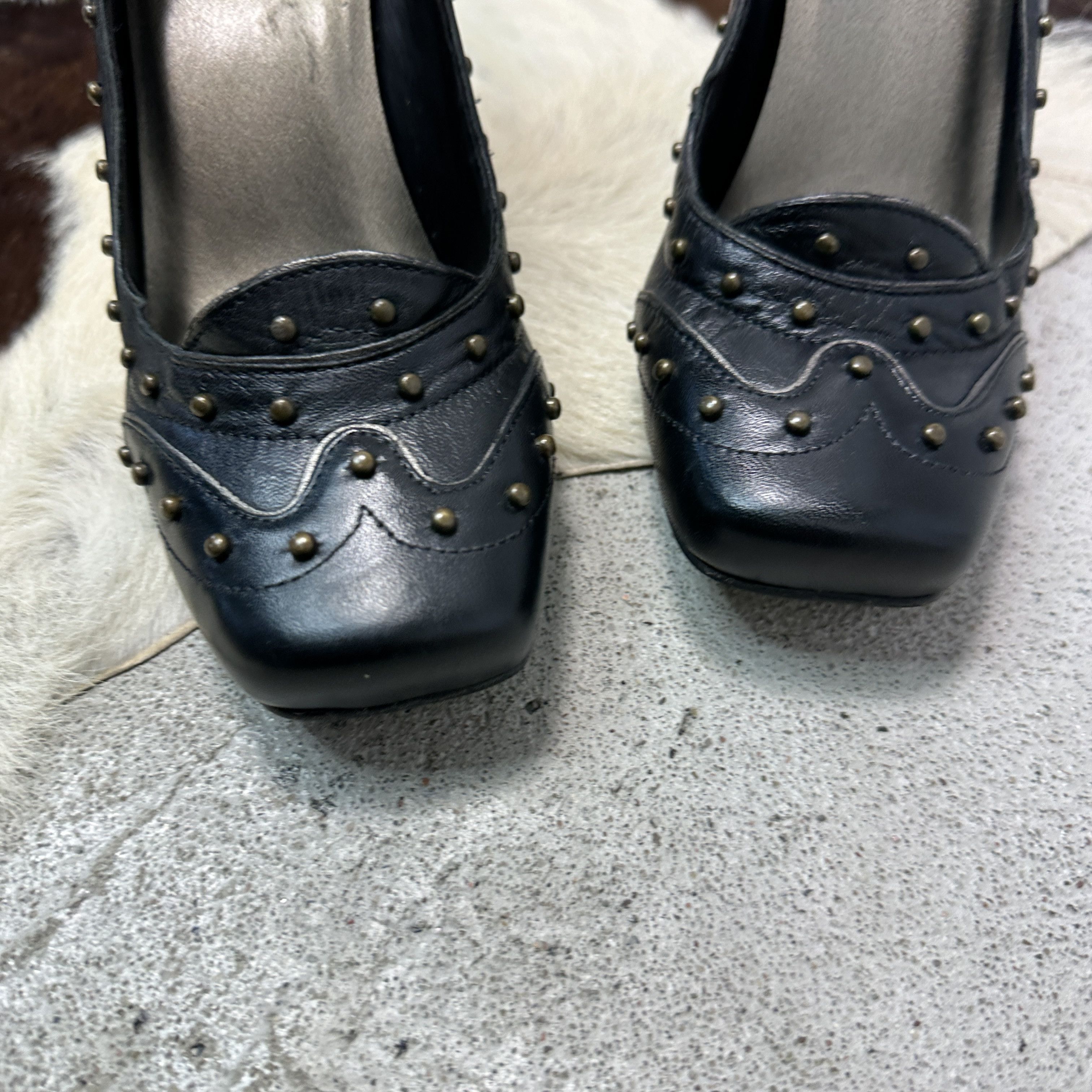 Vintage Vintage Avant Garde Leather Studded Heels Y2K Size US 7 / IT 37 - 4 Thumbnail