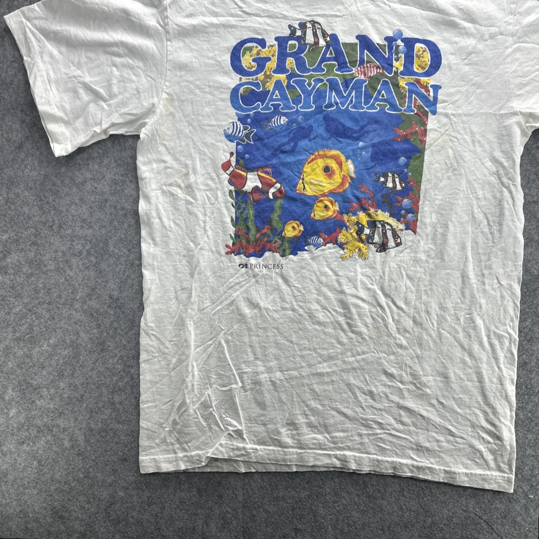 Prince VINTAGE Princess Grand Cayman Shirt Mens Large White Crew Neck Short Sleeve Graphic Print Ocean Fish Beach Travel Marine 90s Mens Size US L / EU 52-54 / 3 - 4 Thumbnail
