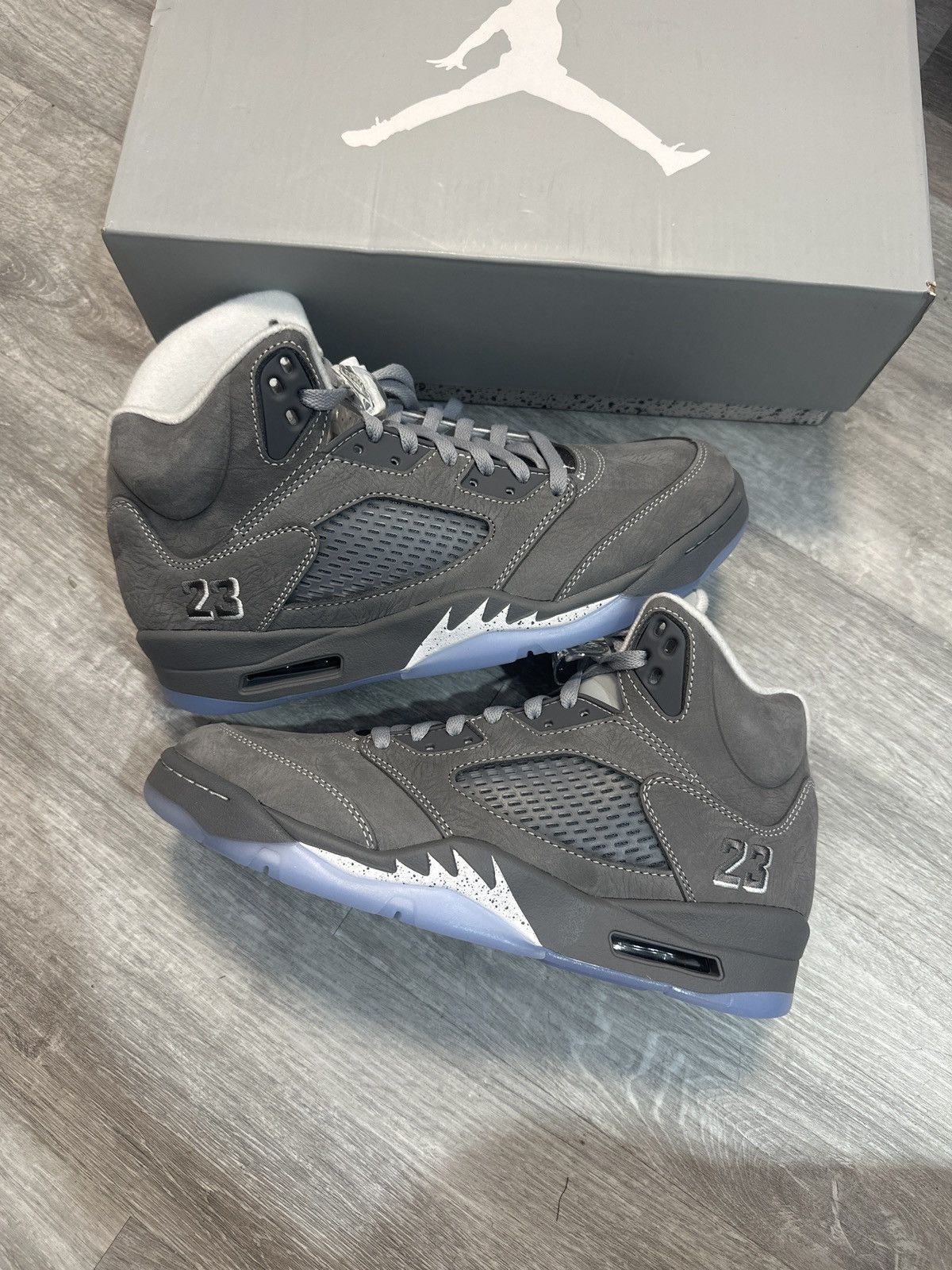 Jordan Brand Jordan Retro 5 Wolf Grey Size US 9.5 / EU 42-43 - 1 Thumbnail