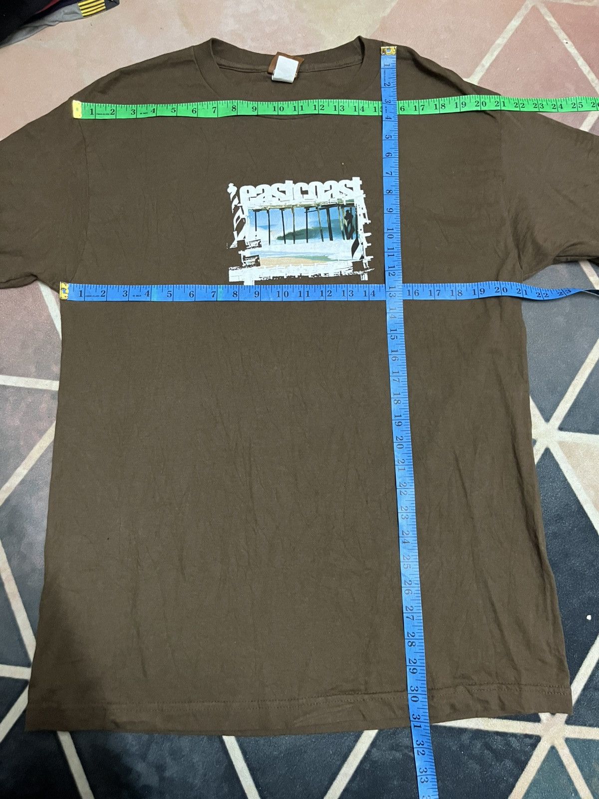 Sun Surf 💥Vintage Y2K Aaron Chang Surf Photo Tee Size US L / EU 52-54 / 3 - 13 Thumbnail