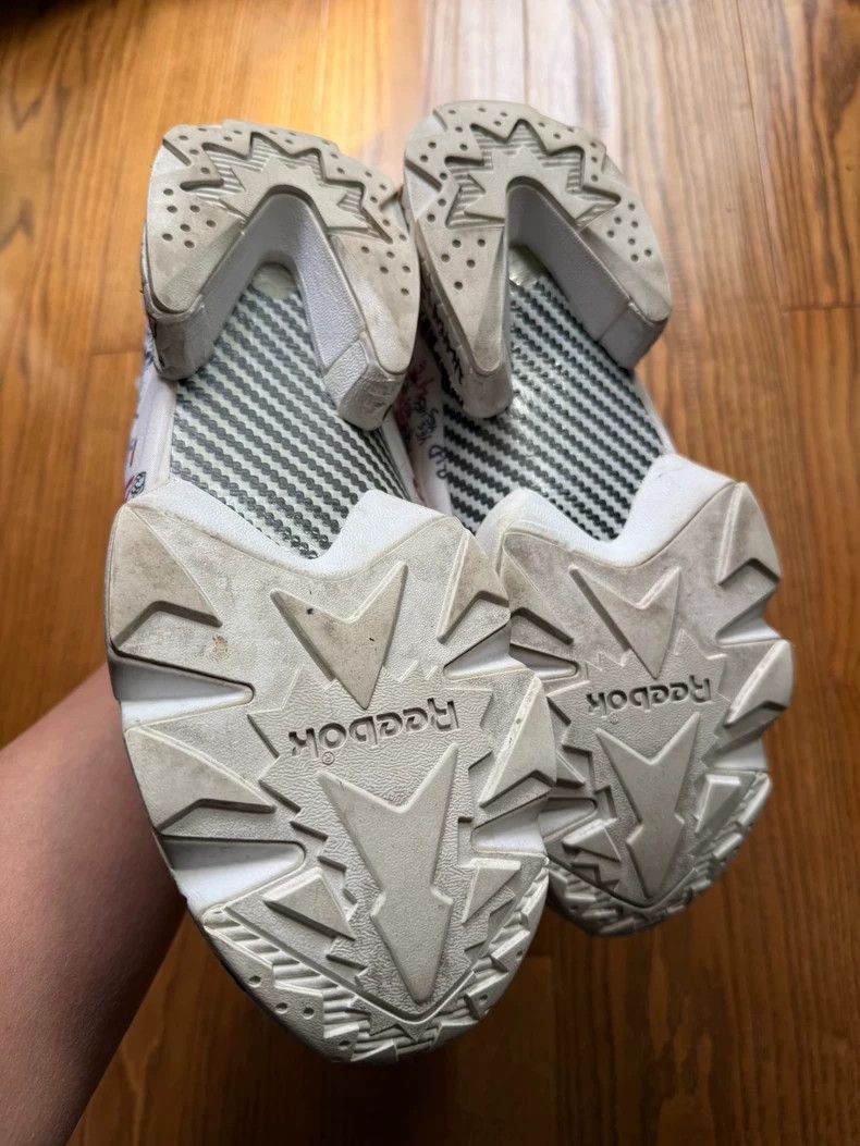 Vetements Vetements Reebok Pump Fury Graffiti Sneakers Size US 9 / EU 42 - 7 Thumbnail