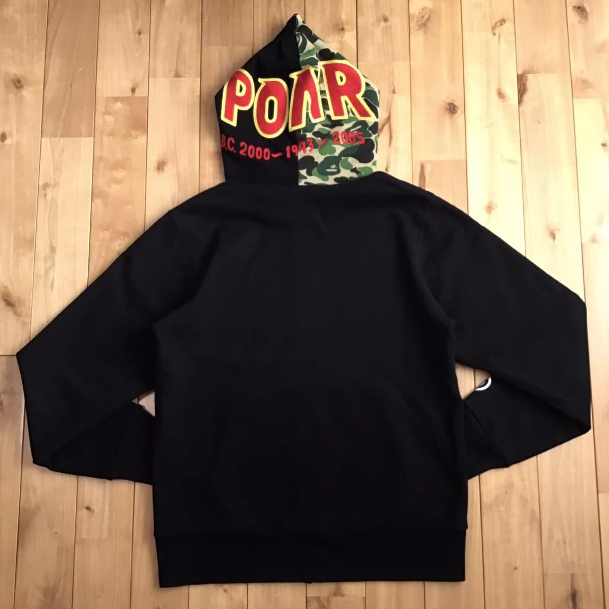Bape 🔥Reversible🔥 BAPE Shark full zip hoodie ABC camo APE Size US M / EU 48-50 / 2 - 3 Thumbnail