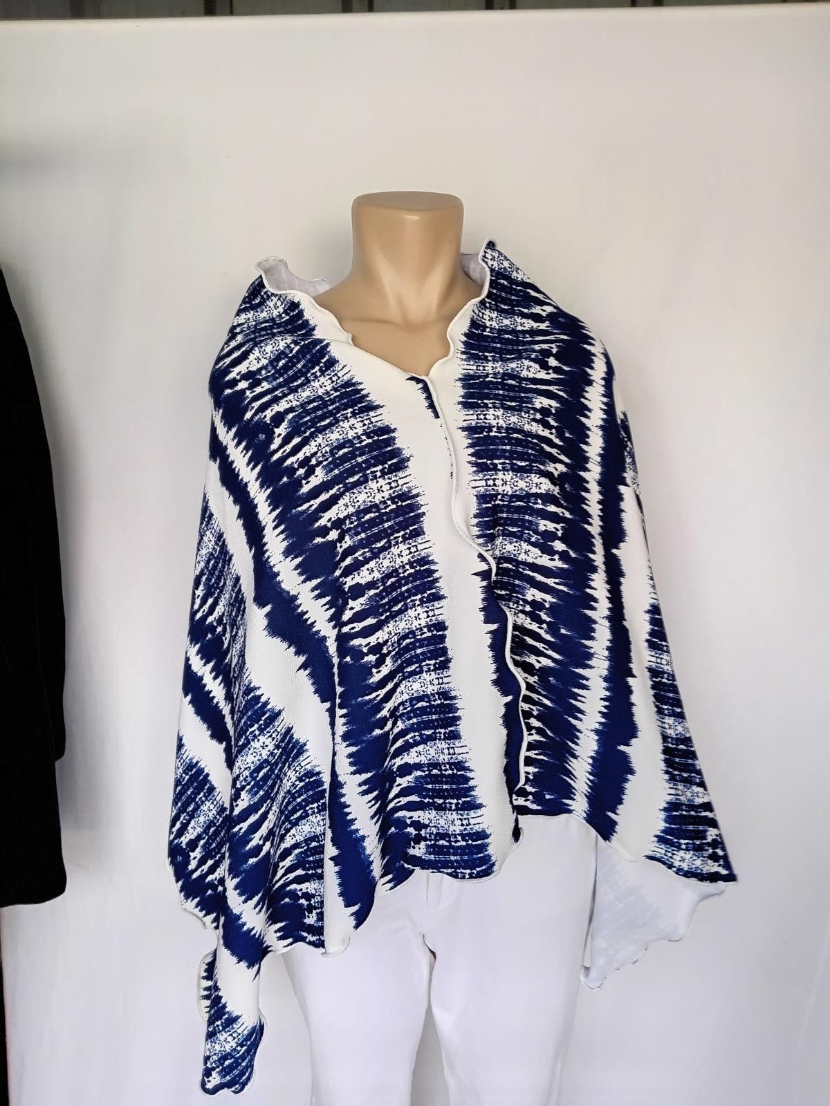Designer Stylish Blue & White Printed Poncho Size ONE SIZE - 1 Thumbnail