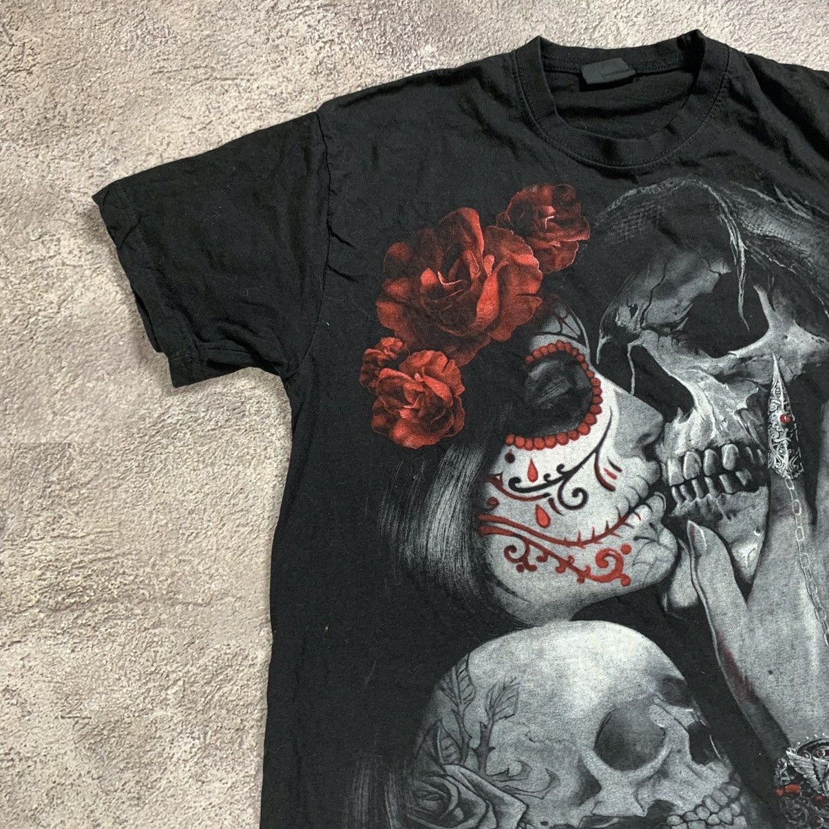 Vintage Vintage 90s Skull Graphic Tee Horror Goth Streetwear Baggy L Size US L / EU 52-54 / 3 - 3 Thumbnail