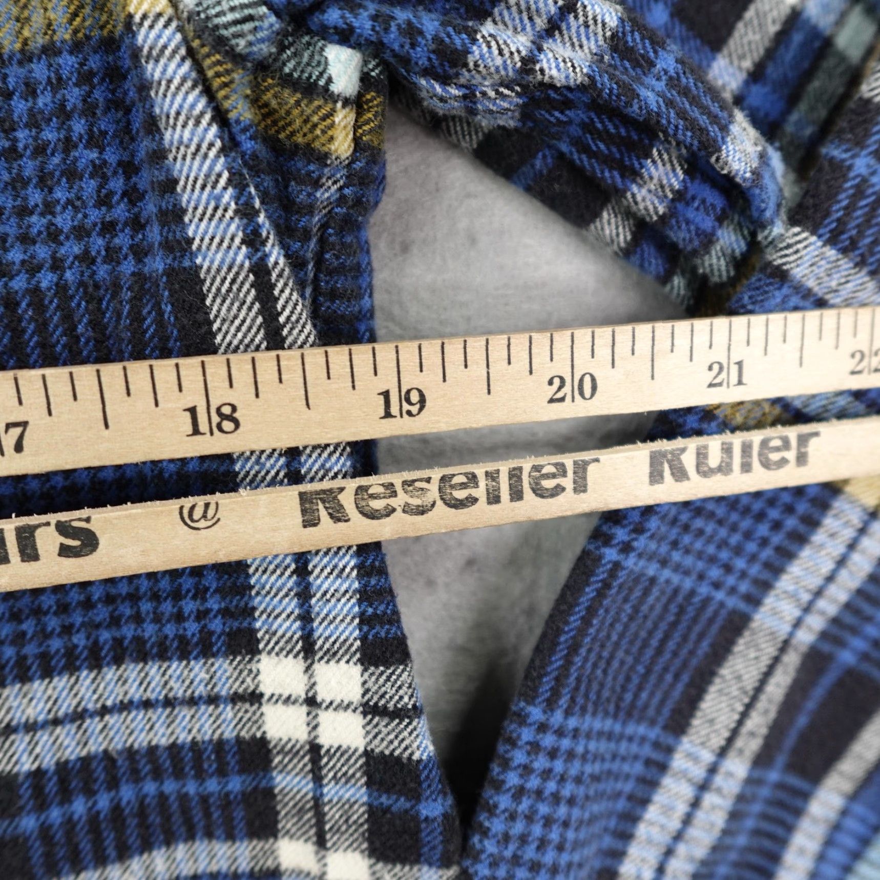 Burton Burton Analog Shirt Mens Small Blue Yellow Plaid Flannel Button-Up Snowboarding Casual Online Shopwear Womens? No. Size US S / EU 44-46 / 1 - 5 Thumbnail