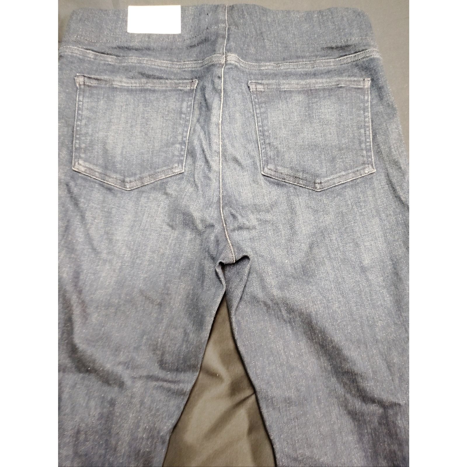 NYDJ NYDJ Straight Leg Jeans in Dark Blue Wash Size 30" / US 8 / IT 44 - 8 Thumbnail