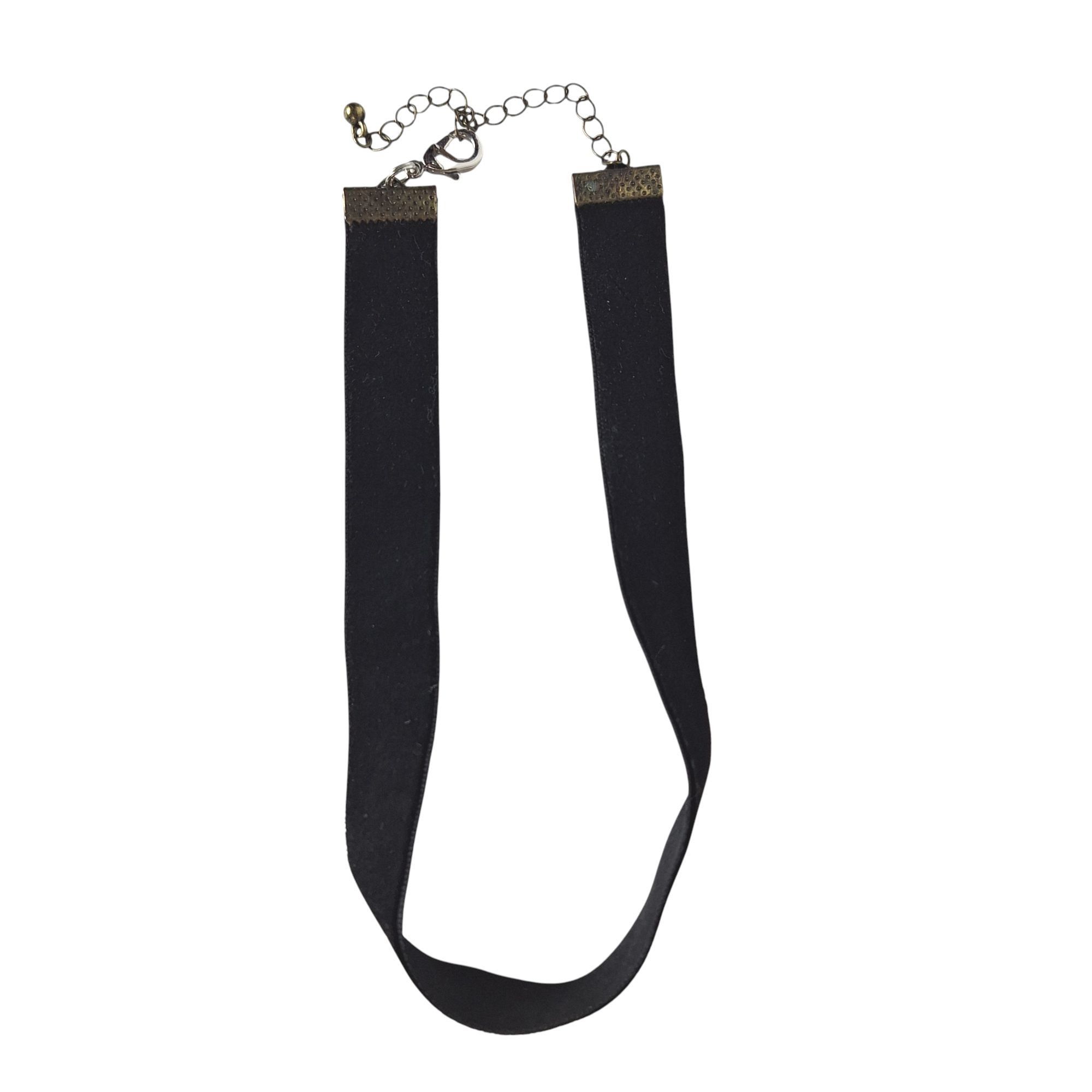 Other Gothic Black Velvet Choker Necklace Grunge Alt Aesthetic Bro Size ONE SIZE - 3 Thumbnail