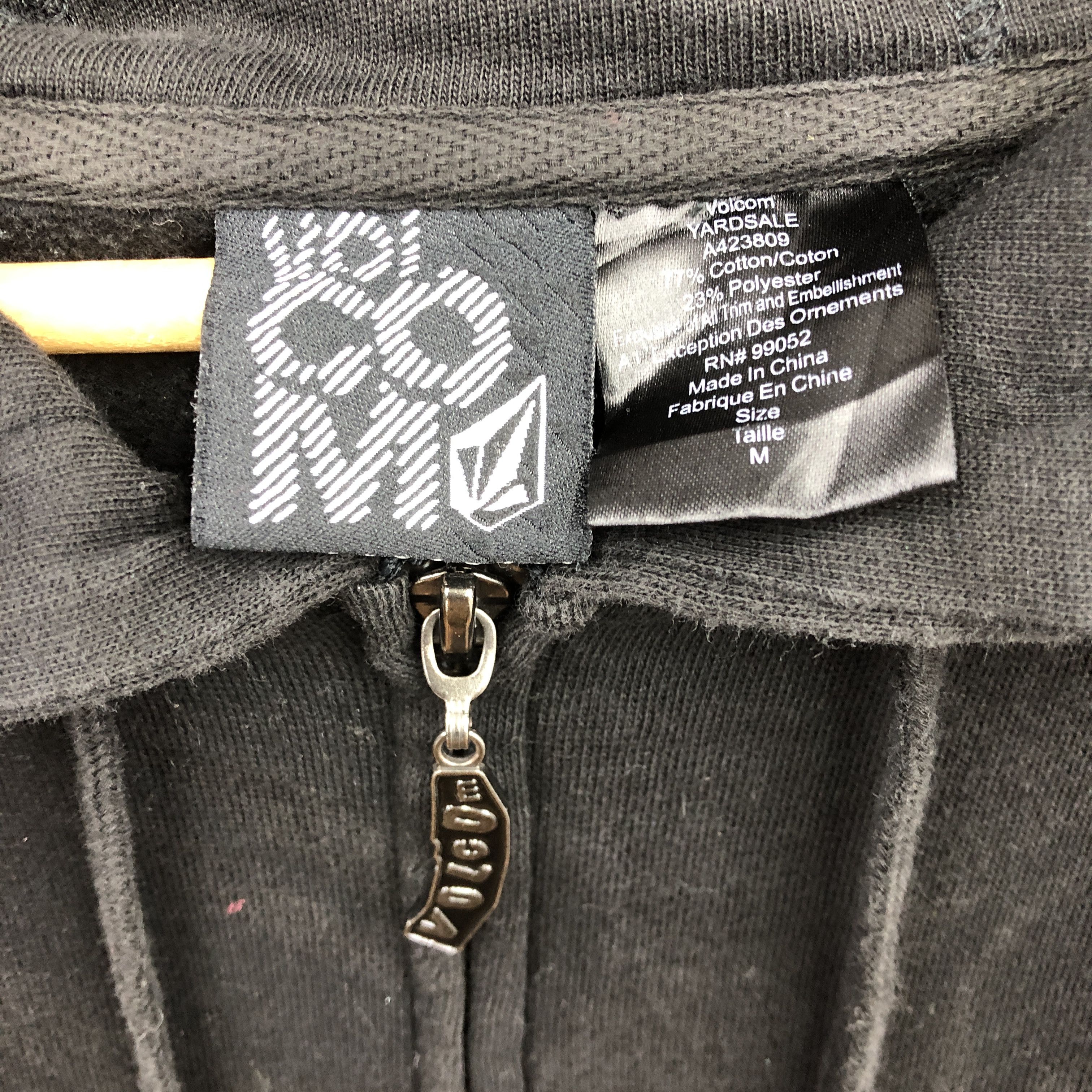 Volcom Vintage Volcom Hoodie Sweatshirt Surfwear Hooded Sweater Size US XL / EU 56 / 4 - 7 Thumbnail