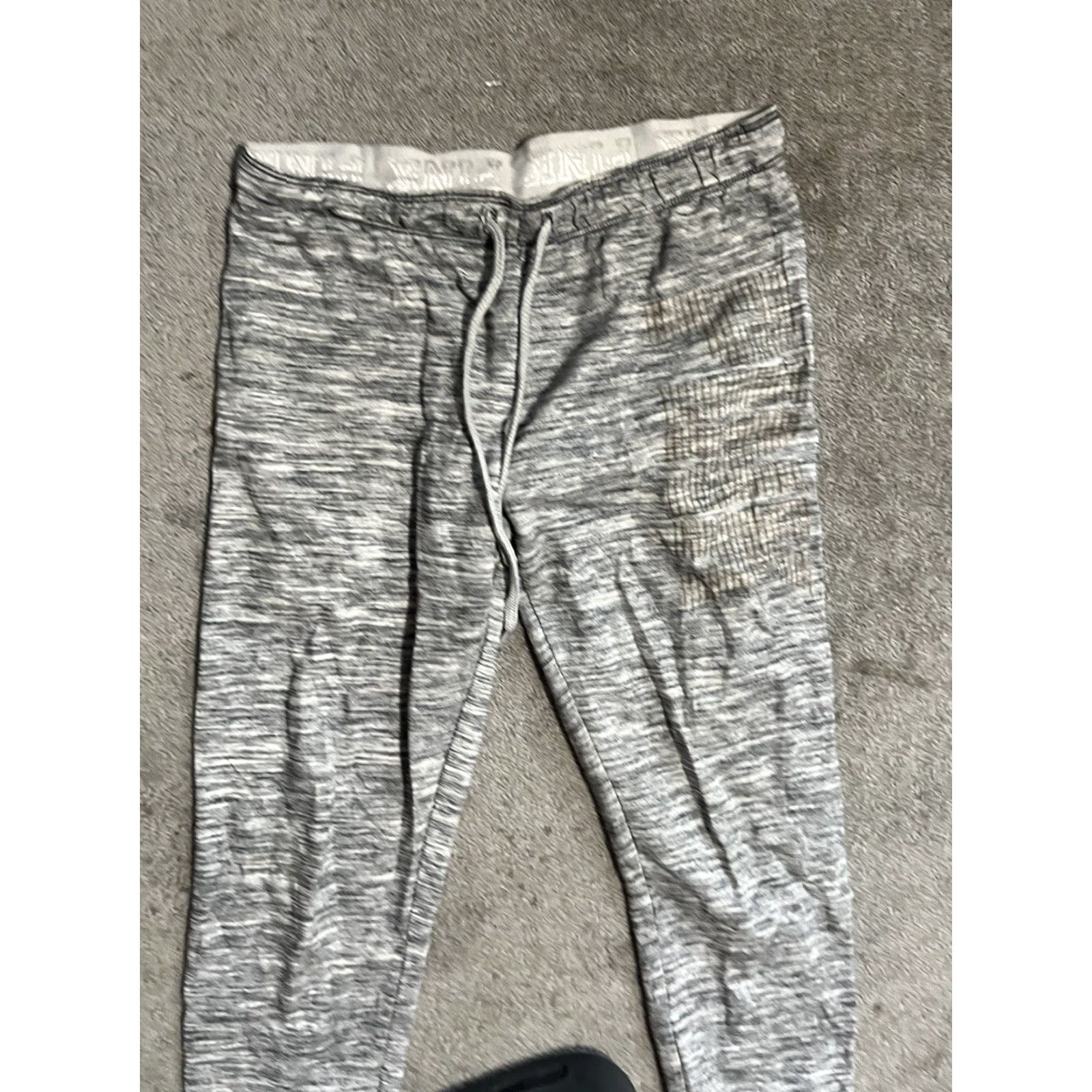 Victoria's Secret Victoria's Secret PINK Sweatpants Women Size Medium Gray Logo Jogger Sweatpants Modern Casual Activewear Teens M Gray Logo Jogger Women TS Regular Size 32" / US 10 / IT 46 - 2 Thumbnail