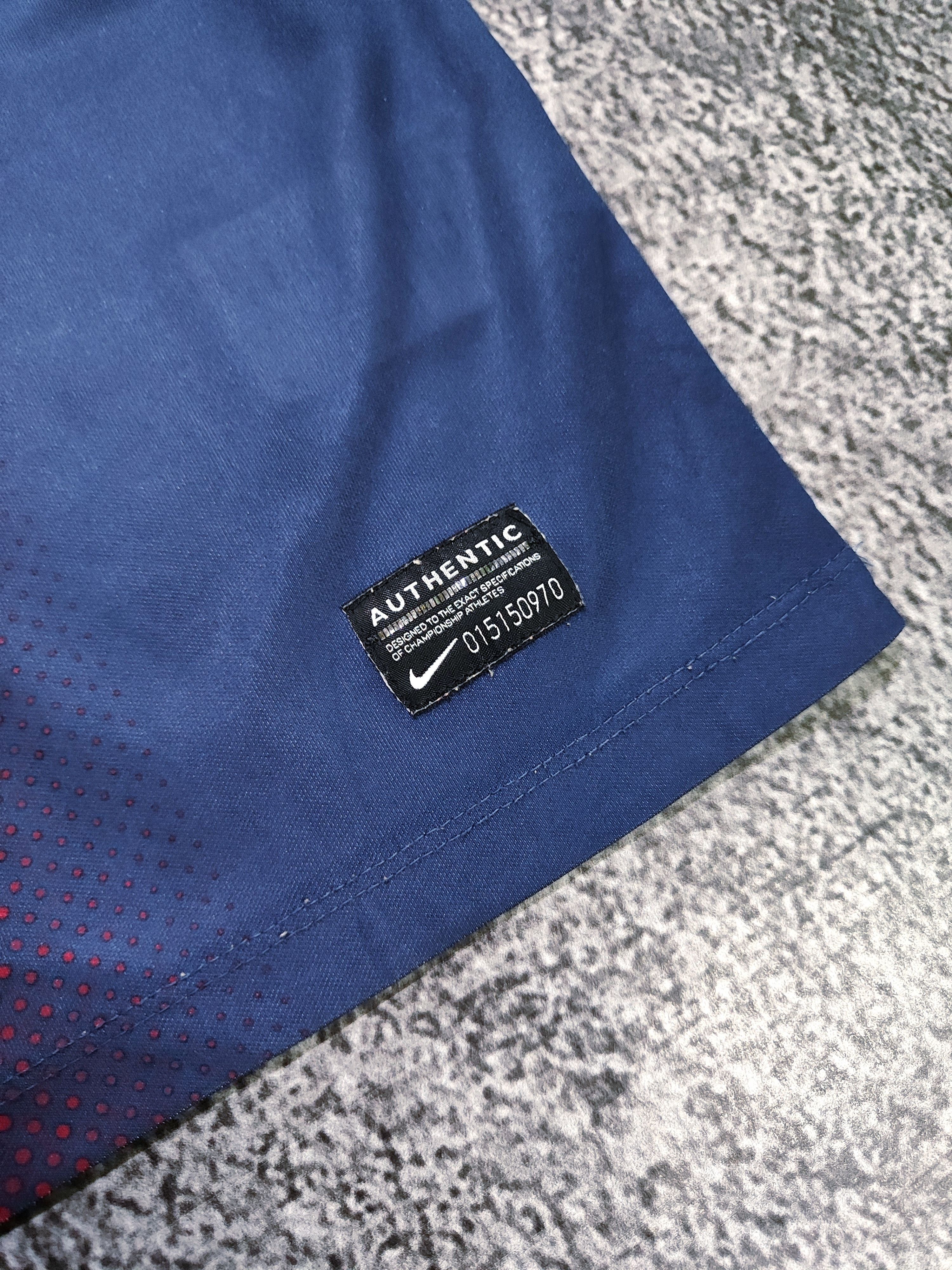 Nike Nike FC Barcelona 2012-2013 Home Jersey Size US L / EU 52-54 / 3 - 9 Thumbnail