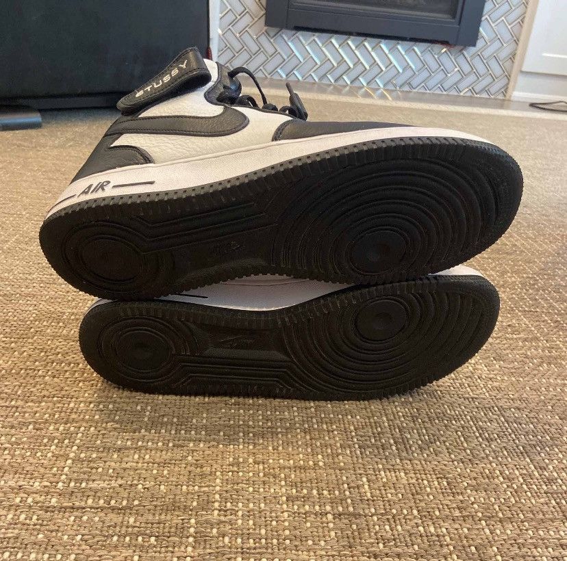 Nike × Stussy Nike Stüssy AF1 Mid Size US 11.5 / EU 44-45 - 6 Thumbnail
