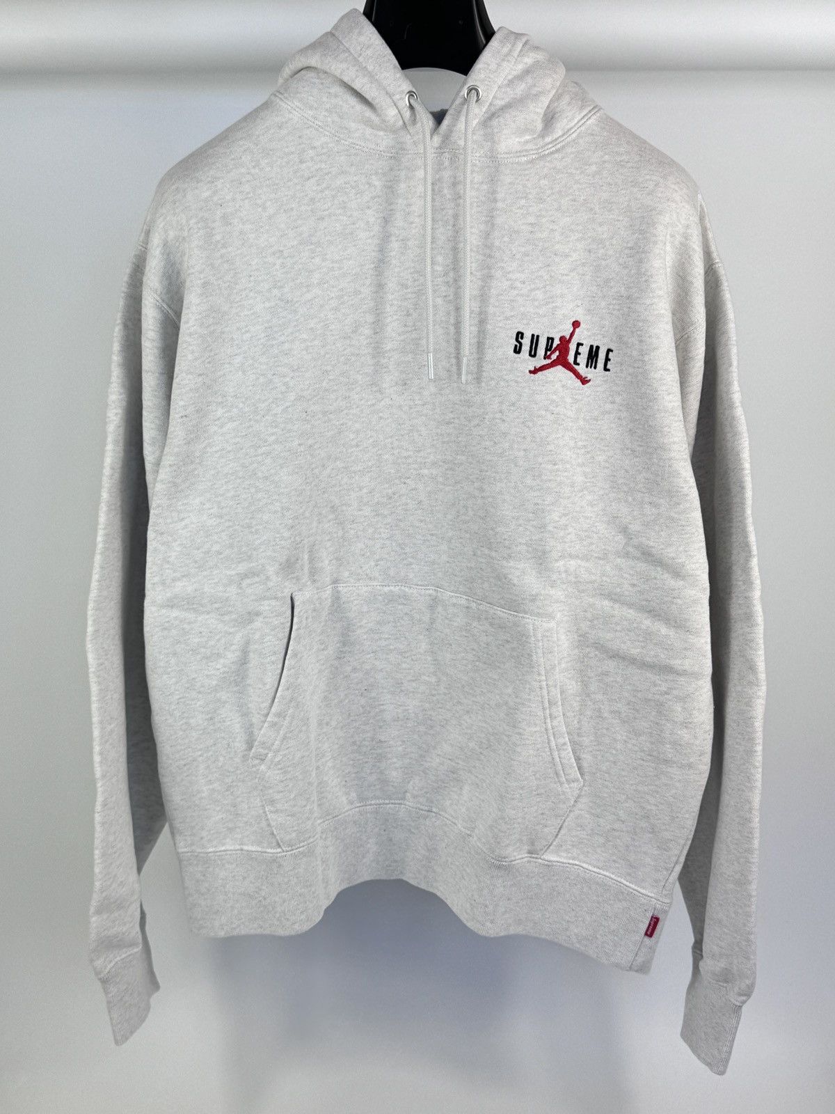 Jordan Brand × Supreme LOGO EMBROIDERED HOODIE Size US S / EU 44-46 / 1 - 2 Thumbnail
