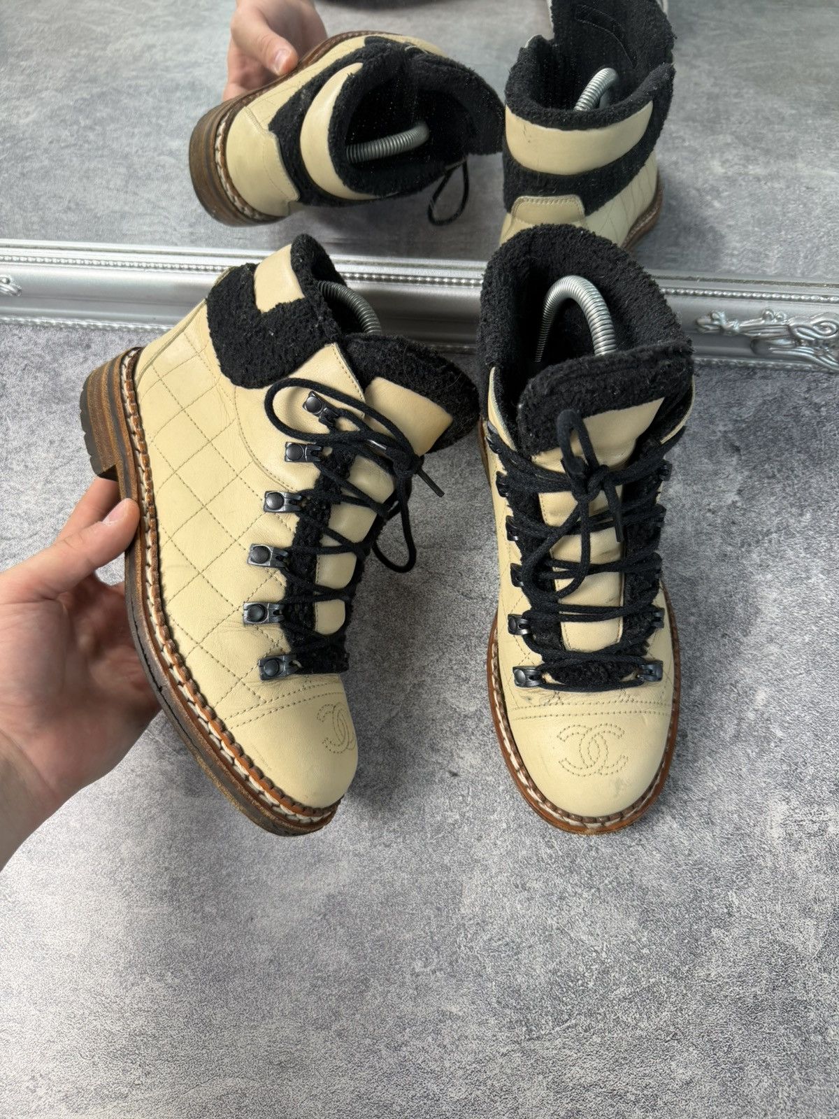 Chanel Chanel Cream Quilted Shearling Boots Size US 8.5 / IT 38.5 - 1 Thumbnail