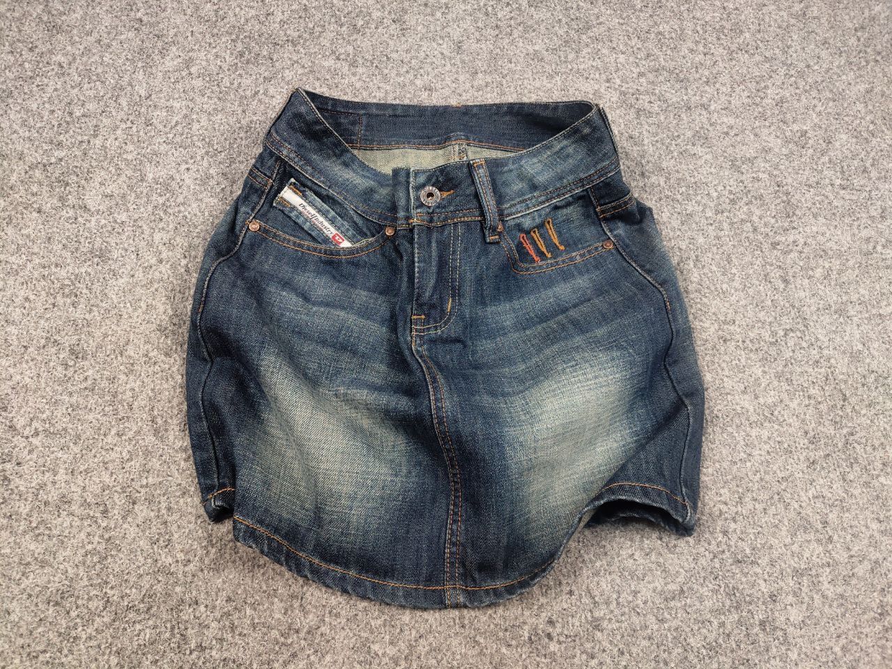 Diesel Vintage Diesel Y2K Style Mini Skirt Washed Faded Denim Size 32" / US 10 / IT 46 - 2 Thumbnail