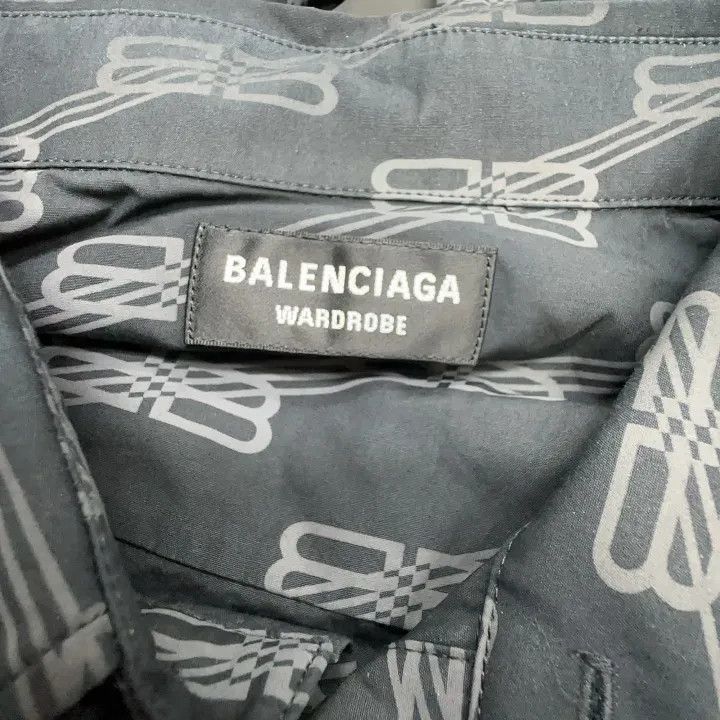 Balenciaga Balenciaga Balenciaga Logo Print Long Sleeve Shirt -2507 Size US M / EU 48-50 / 2 - 2 Thumbnail