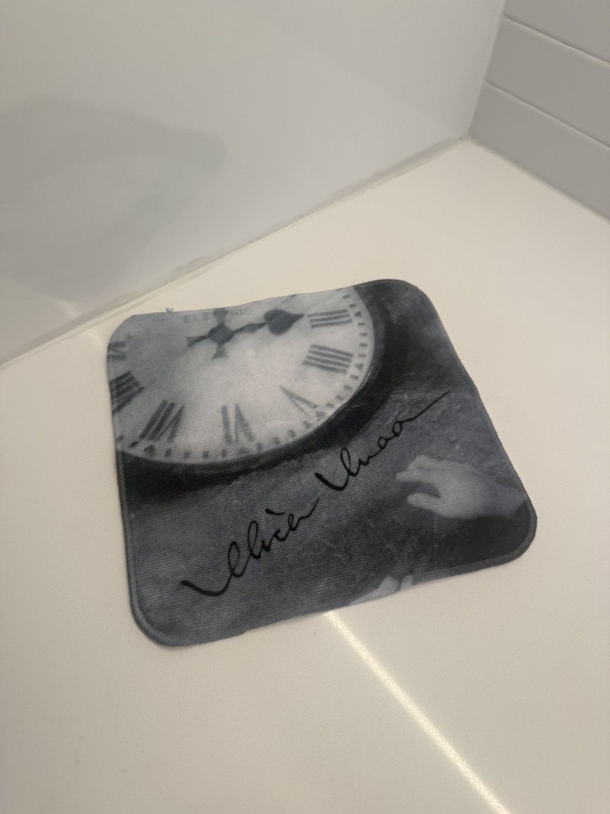 Japanese Brand alice auaa towel!! Size ONE SIZE - 1 Thumbnail
