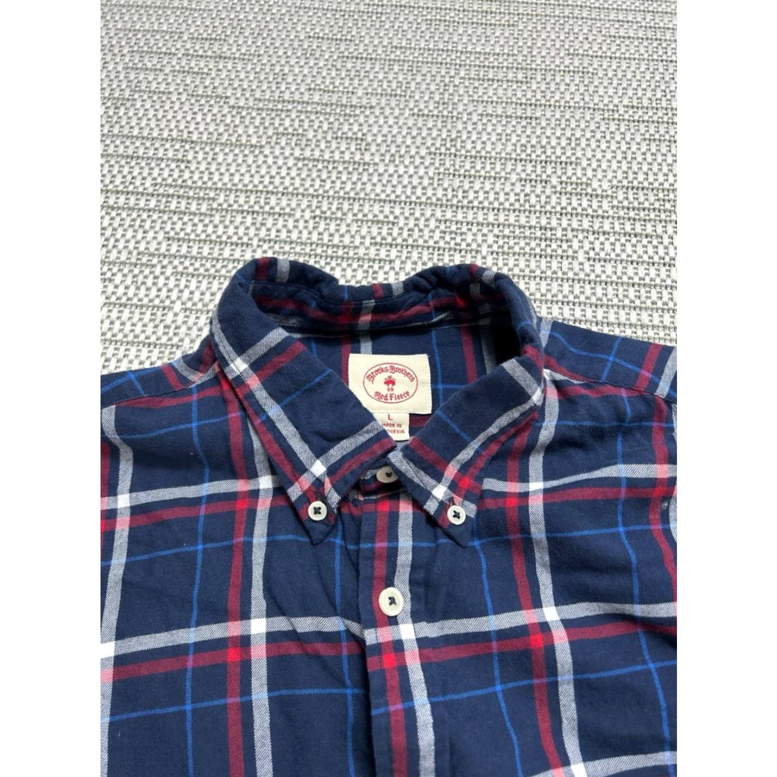 Brooks Brothers Brooks Brothers Red Fleece Flannel Shirt Mens Large Multicolor Plaid Button Down Shirt Size US L / EU 52-54 / 3 - 3 Thumbnail
