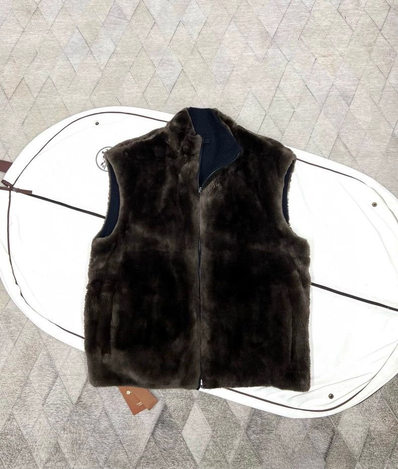 Loro Piana LORO PIANA Sheepskin fur vest for two sides Size US M / EU 48-50 / 2 - 5 Thumbnail
