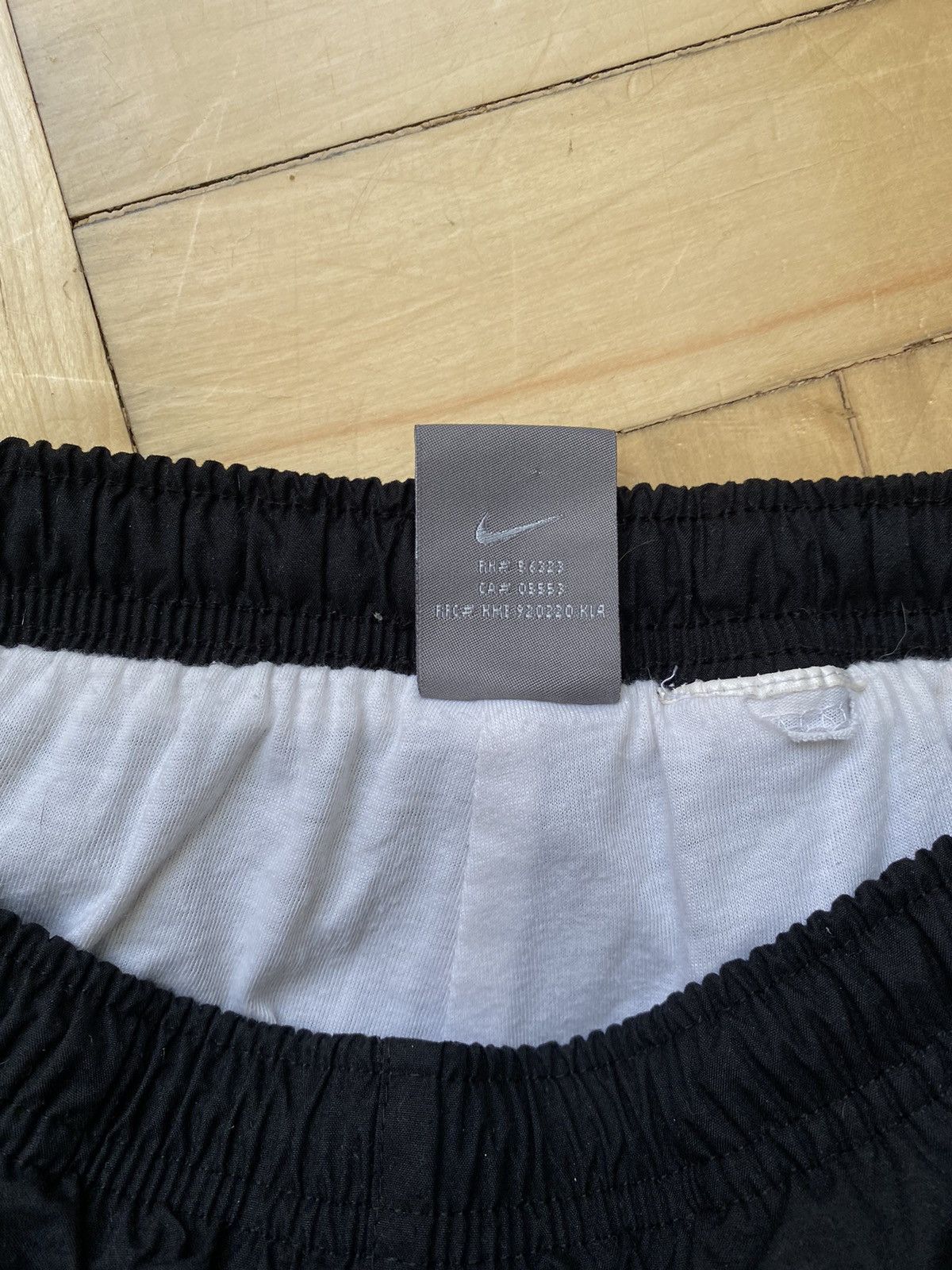 Nike × Vintage Vintage Nike Nylon Pants Very Rare Size US 34 / EU 50 - 7 Thumbnail