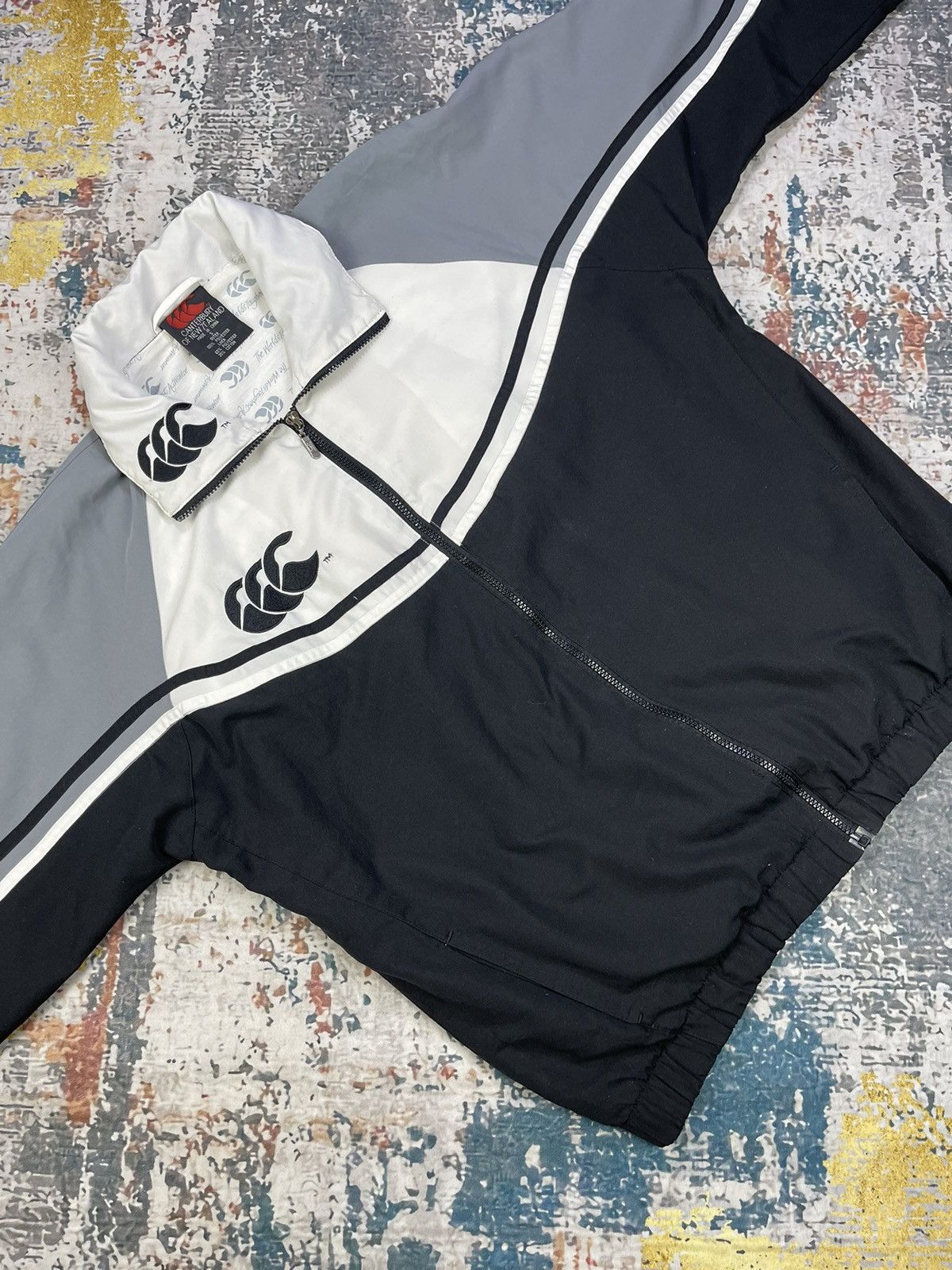 Canterbury of New Zealand Vintage Canterbury Full Print Lining Sportswear Jackets Size US S / EU 44-46 / 1 - 3 Thumbnail