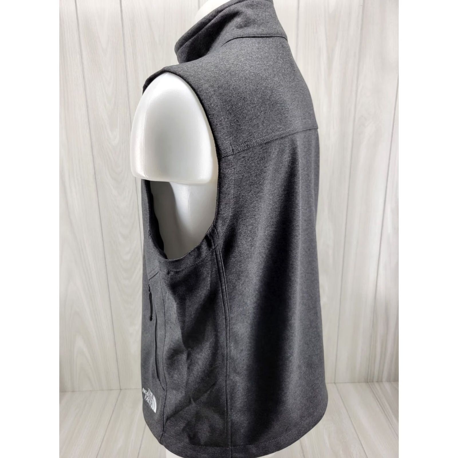 The North Face VINTAGE The North Face Windwall Vest Gray Full Zip Mens LRG Size US L / EU 52-54 / 3 - 7 Thumbnail