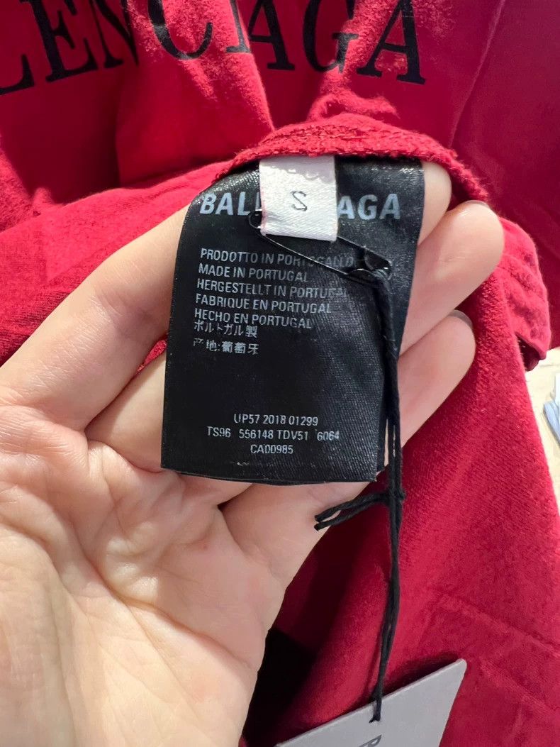Balenciaga Balenciaga Burgundy Wheat Short Sleeve - A Classic Design Size US S / EU 44-46 / 1 - 3 Thumbnail