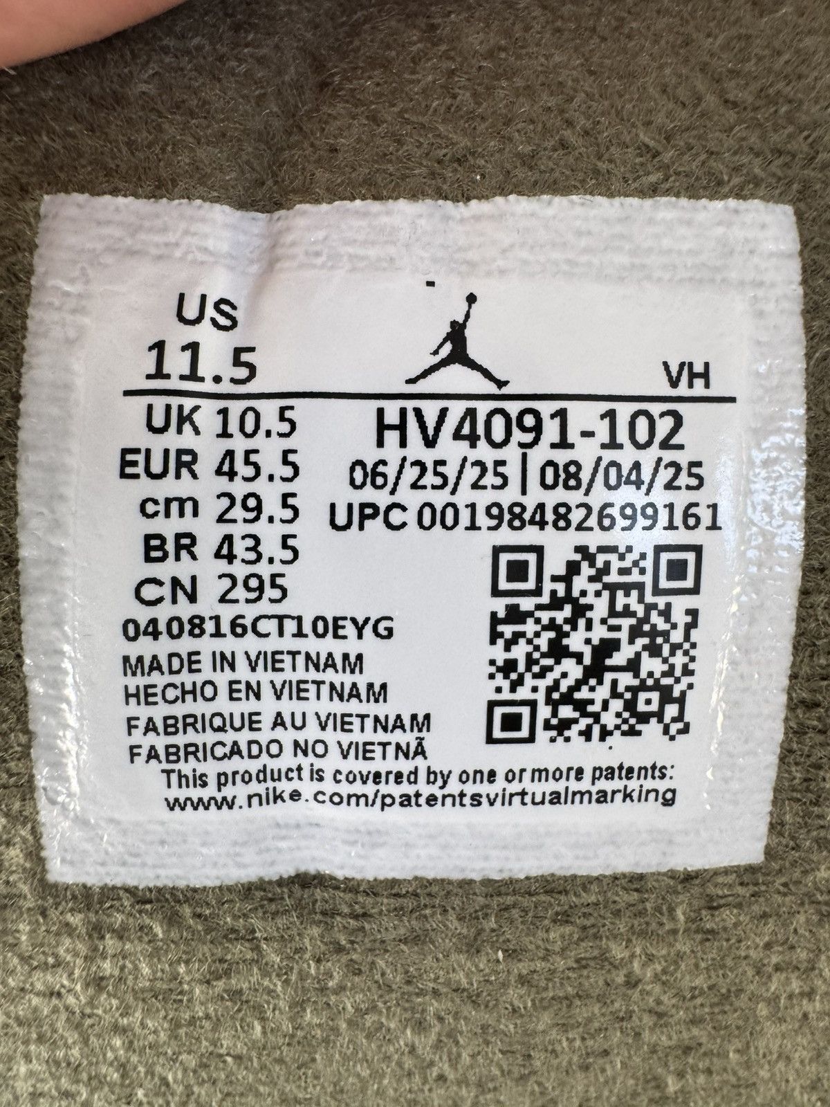 Nike Air Jordan 1 MID SE Size US 11.5 / EU 44-45 - 4 Thumbnail