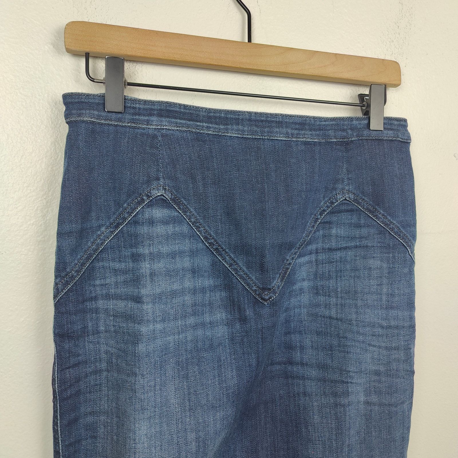 Other Closed Denim Skirt Womens 30 Indigo Blue Lightweight Size 30" / US 8 / IT 44 - 2 Thumbnail