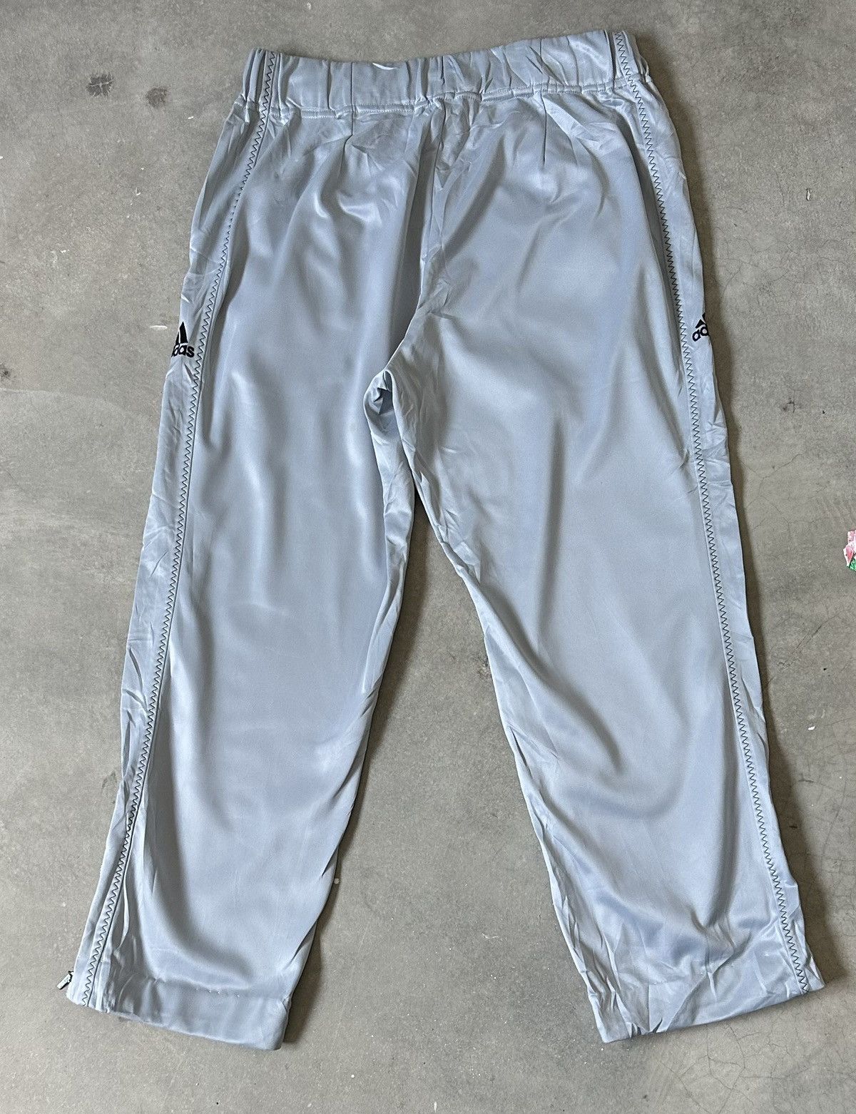Adidas VINTAGE ADIDAS TRACK PANT Size US 32 / EU 48 - 1 Thumbnail