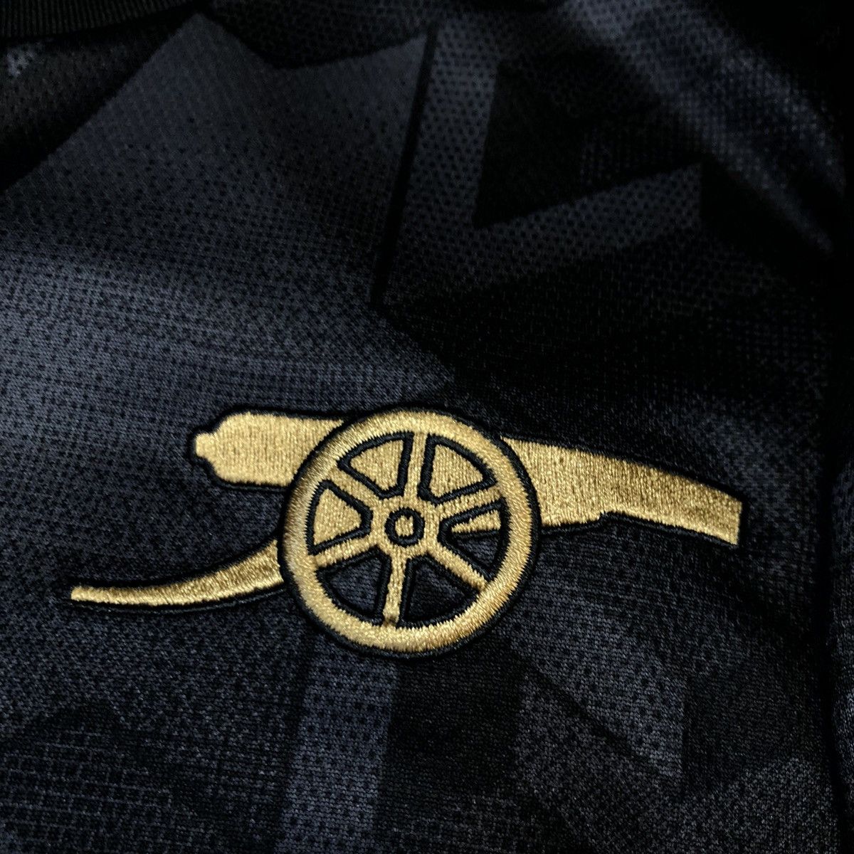 Adidas Arsenal 22/23 away shirt #18 Tomiyasu Size US M / EU 48-50 / 2 - 8 Thumbnail
