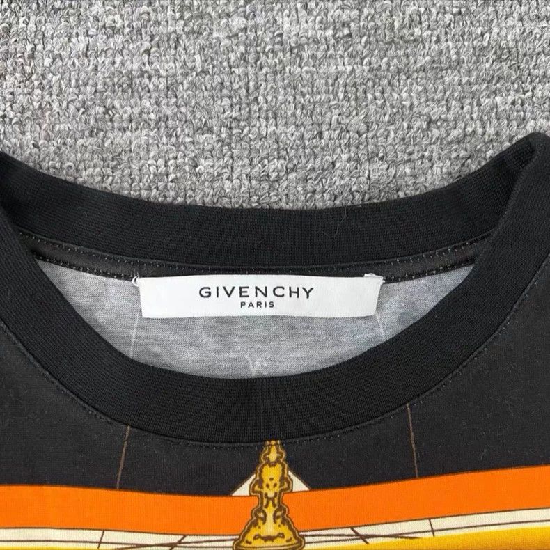 Givenchy Givenchy Classic Short Sleeve T-Shirt Size US M / EU 48-50 / 2 - 4 Thumbnail