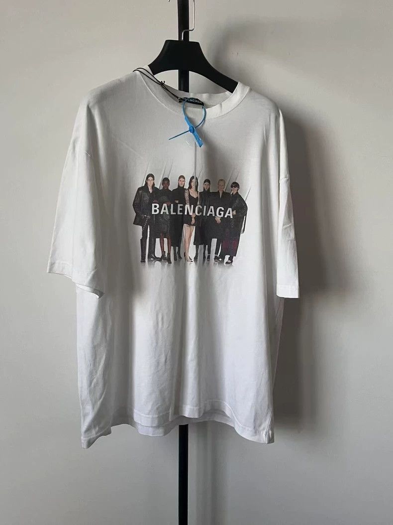 Balenciaga Balenciaga Band Portrait Logo Short Sleeve T-shirt - dmc Size US S / EU 44-46 / 1 - 1 Thumbnail