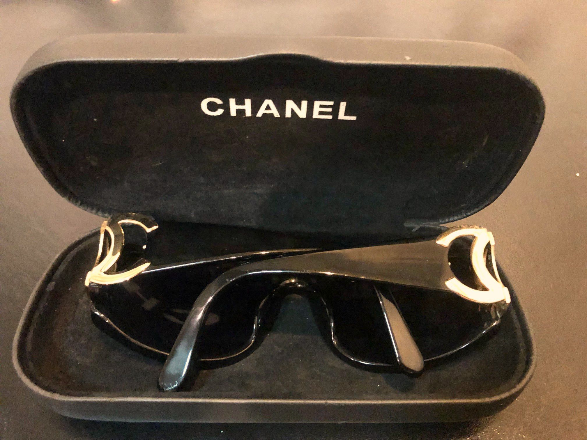 CHANEL VINTAGE 02461 CC LOGO SUNGLASSES ?️ Chanel 02461 – Sammy & Nino main image 3