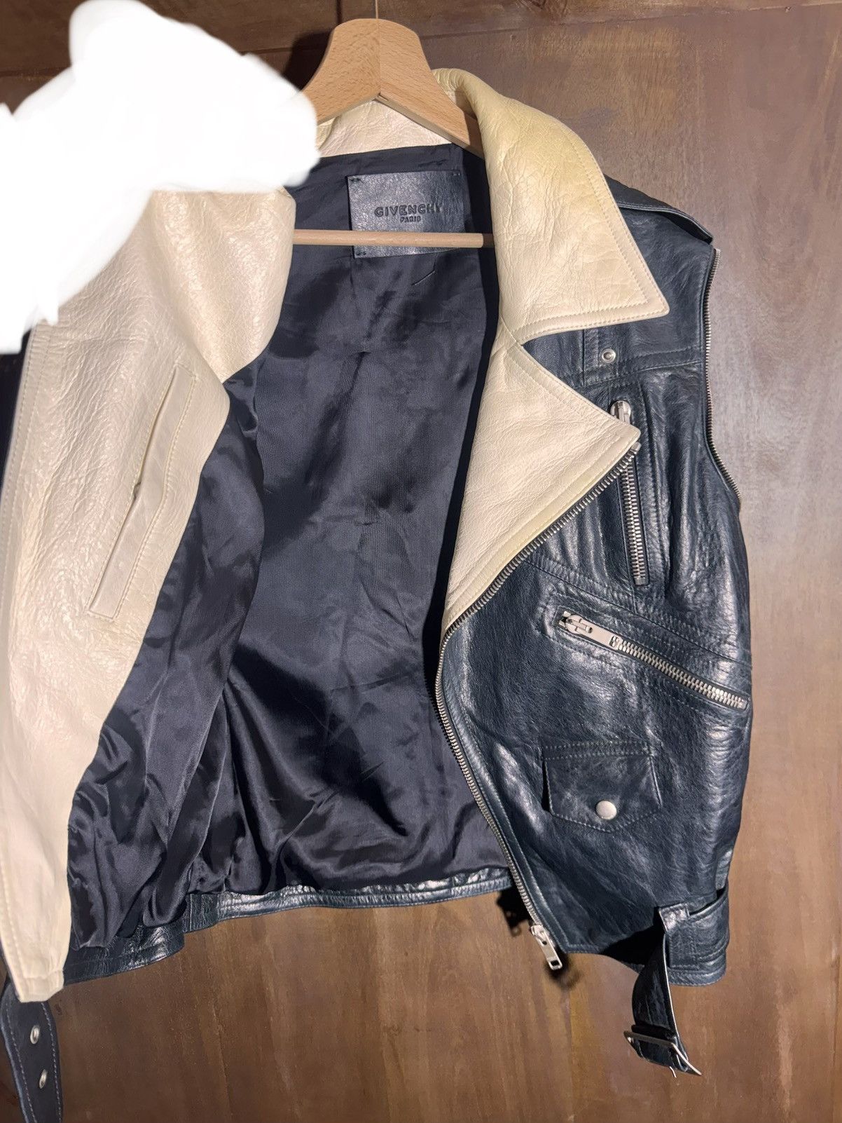Givenchy givenchy ss18 runway sleeveless leather biker jacket Size US S / EU 44-46 / 1 - 15 Thumbnail